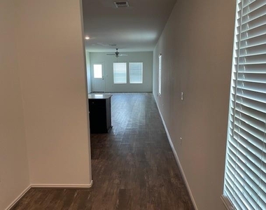 15506 Sweet Mimosa Dr N - Photo Thumbnail 2