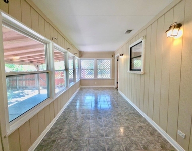 1310 Ray Berglund Blvd - Photo Thumbnail 13