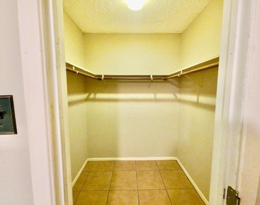 1310 Ray Berglund Blvd - Photo Thumbnail 19