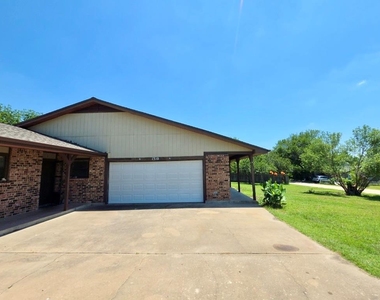 1310 Ray Berglund Blvd - Photo Thumbnail 1