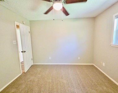 1310 Ray Berglund Blvd - Photo Thumbnail 24