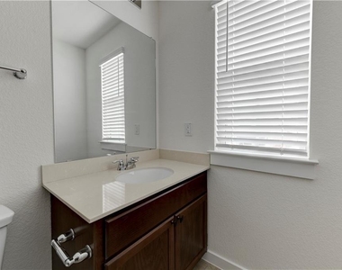 1328 Kneehigh Dr - Photo Thumbnail 14
