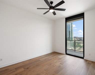 84 East Ave - Photo Thumbnail 21