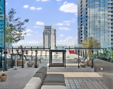 84 East Ave - Photo Thumbnail 32