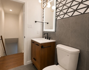 7208 Meador Ave - Photo Thumbnail 13