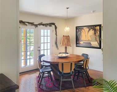 2413 S Bahama Rd - Photo Thumbnail 6