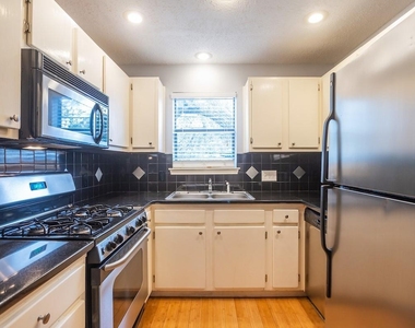 11970 Jollyville Rd - Photo Thumbnail 5