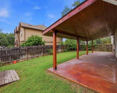 1136 Beechwood Dr - Photo Thumbnail 34