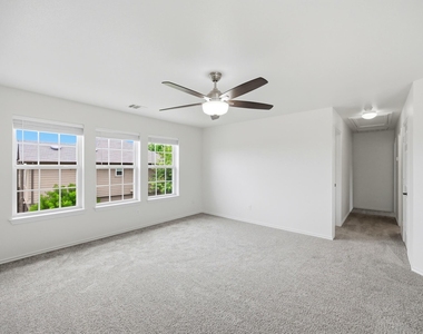 1136 Beechwood Dr - Photo Thumbnail 19
