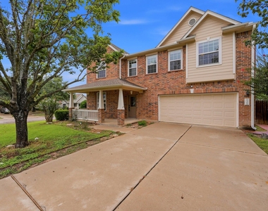 1136 Beechwood Dr - Photo Thumbnail 3