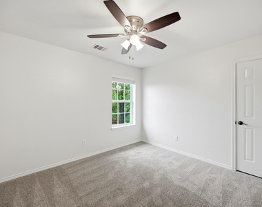 1136 Beechwood Dr - Photo Thumbnail 25