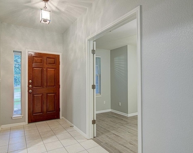 7705 Pebble Creek Dr - Photo Thumbnail 6
