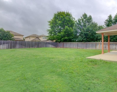 7705 Pebble Creek Dr - Photo Thumbnail 23