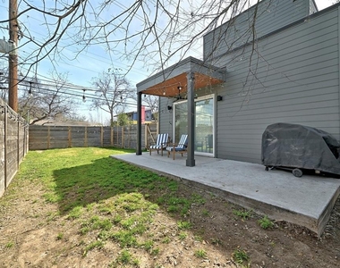 2812 E 4th St - Photo Thumbnail 22