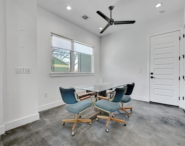 2812 E 4th St - Photo Thumbnail 7