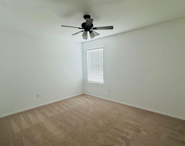 1628 Frontenac St - Photo Thumbnail 10
