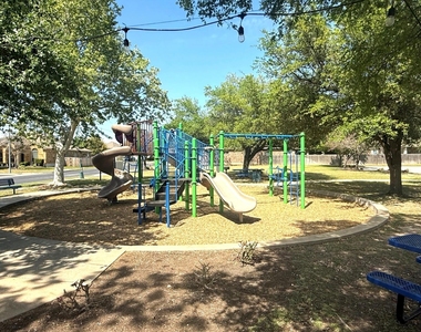 2324 Pearson Way - Photo Thumbnail 22