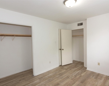 1607 Onion Creek Village Dr - Photo Thumbnail 10