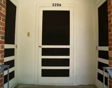 3206 Tom Green St - Photo Thumbnail 16