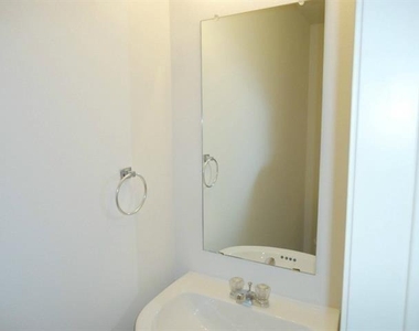9627 Sugar Hill Dr - Photo Thumbnail 18