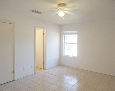 9627 Sugar Hill Dr - Photo Thumbnail 16
