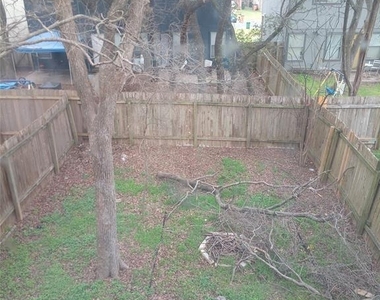 9627 Sugar Hill Dr - Photo Thumbnail 32