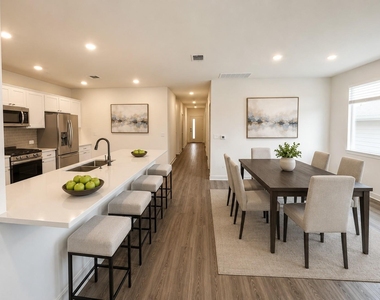 2413 Sisterdale Ln - Photo Thumbnail 2