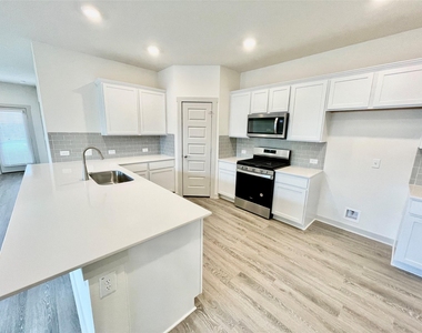 2413 Sisterdale Ln - Photo Thumbnail 1