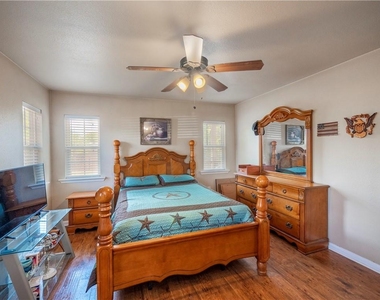 691 Tamarack Dr - Photo Thumbnail 21