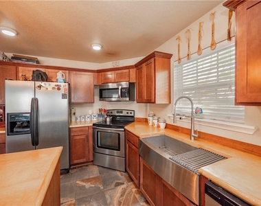 691 Tamarack Dr - Photo Thumbnail 17