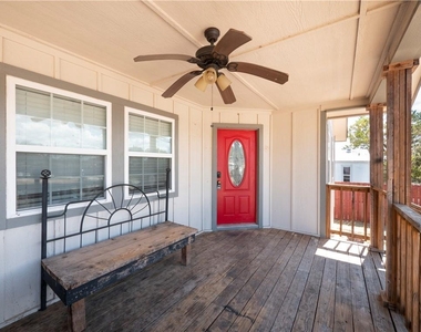 691 Tamarack Dr - Photo Thumbnail 4