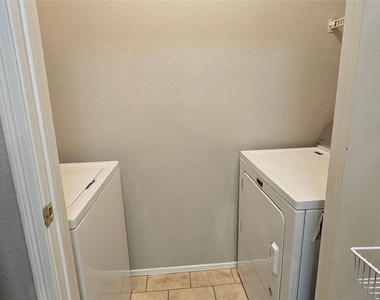 12166 Metric Blvd - Photo Thumbnail 4