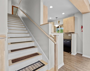 1758 Channel Rd - Photo Thumbnail 12