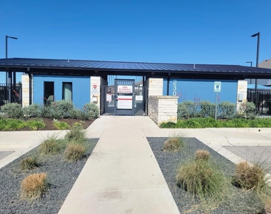 2212 Cliffbrake Way - Photo Thumbnail 13