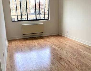 323 West 96th Street - Photo Thumbnail 3