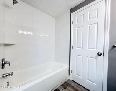 5336 Cruz Road - Photo Thumbnail 15