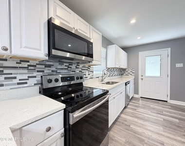 5336 Cruz Road - Photo Thumbnail 6