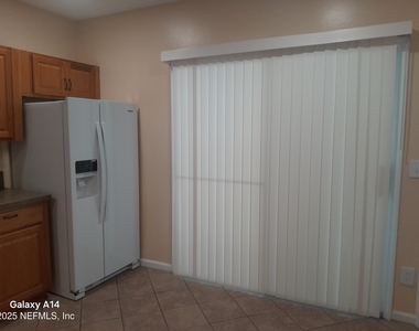8230 N Dames Point Crossing Boulevard N - Photo Thumbnail 4