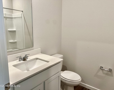14750 Cashew Avenue - Photo Thumbnail 25