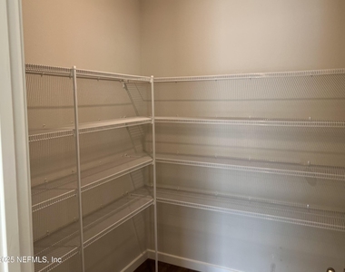 14750 Cashew Avenue - Photo Thumbnail 7