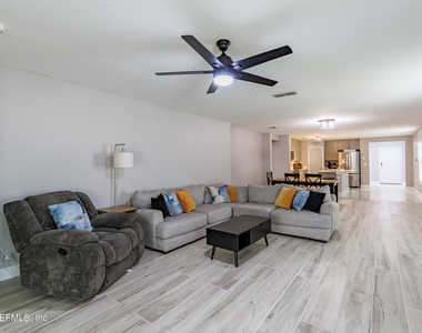 7705 Peace Lane - Photo Thumbnail 13