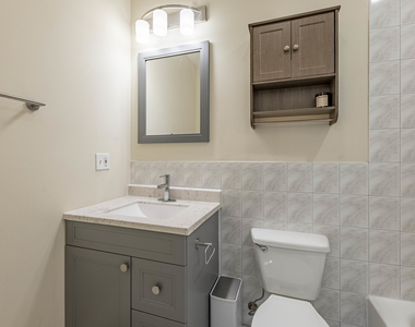 5933 W Huron Street - Photo Thumbnail 9