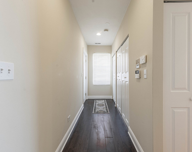 5933 W Huron Street - Photo Thumbnail 17