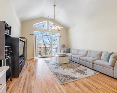 5933 W Huron Street - Photo Thumbnail 3