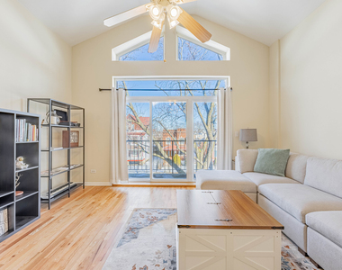 5933 W Huron Street - Photo Thumbnail 4