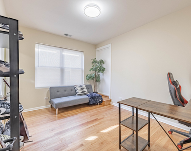 5933 W Huron Street - Photo Thumbnail 14