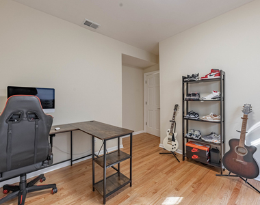 5933 W Huron Street - Photo Thumbnail 16
