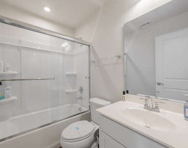 920 Jenkins Court - Photo Thumbnail 11