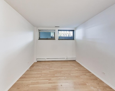 201 E Chestnut Street - Photo Thumbnail 11