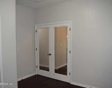 247 Amistad Drive - Photo Thumbnail 16